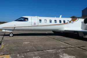 Realizaron el traslado de urgencia de dos nios al Hospital Garrahan en avin sanitario