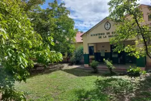 Una escuela suspendi� las clases presenciales por riesgo de electrificaci�n