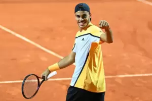 Cerndolo va en busca del golpe ante Djokovic en los octavos de Roland Garros