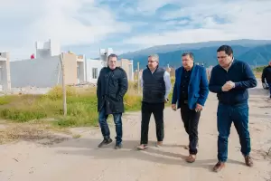 El Gobierno Provincial trabaja en la reactivacin de 100 viviendas en Huillapima