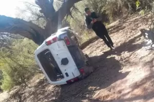 Recuperan en Tinogasta un jeep sustrado