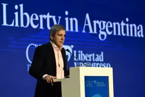 Vamos a negociar un nuevo programa con el FMI para salir del cepo, adelant Caputo