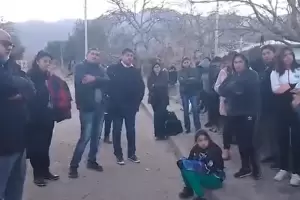 Toma de la Escuela de Cndor Huasi: Educacin y el municipio respondern por las obras