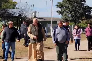 Urbanc realiz una intensa visita pastoral a la parroquia Santa Rosa