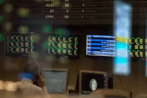 Suben bonos y acciones argentinas en el exterior antes de la primera rueda