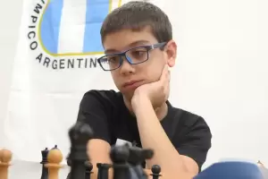 Faustino Oro est a dos puntos de ser el maestro internacional de ajedrez ms joven del mundo