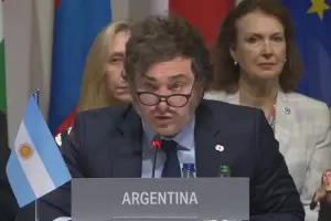 Cumbre por la Paz: Milei llam amigo a Zelenski y repudi "cualquier forma de violencia"