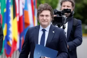 Tras su gira por Europa, Javier Milei ratific la continuidad de Diana Mondino en el gabinete