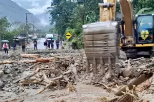 Alud en Ecuador deja seis muertos, heridos y decenas de desaparecidos