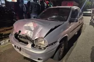 Un hombre result lesionado tras protagonizar un siniestro vial