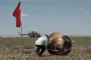 La sonda china Chang'e 6 volvi y trajo las primeras muestras de la cara oculta de la Luna