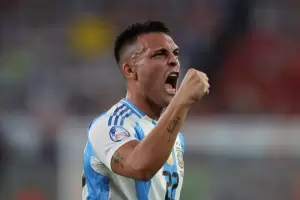 Sin Messi ni Scaloni, Argentina se enfrenta a Per