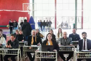 Diputados presentaron un proyecto para devolver a los municipios el control de regalas mineras