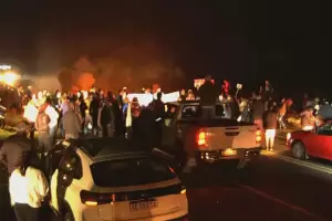 Vecinos de Corrientes marchan y piden Justicia por Loan: Que hable Laudelina