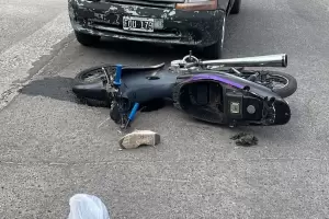 Motociclista colision con una camioneta en Capital