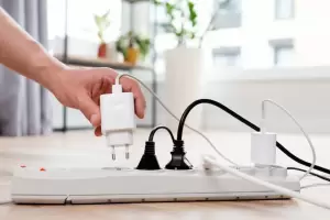 Estos son los 15 aparatos que nunca tens que enchufar en una zapatilla elctrica