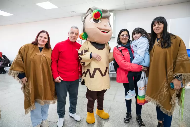 Bienvenida a los primeros turistas de la temporada invernal