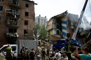Brutal ataque con misiles a un hospital peditrico de la capital de Ucrania