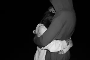 Madres y sus hijos menores en situacin de calle usurparon una casa en construccin