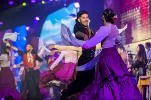 Poncho 2024: As se vive el primer da del Patio de las Provincias