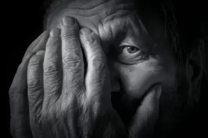 Todo mal: joven fue detenido por agredir y robarle a su madre