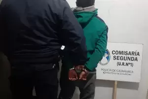 Por una actitud sospechosa detuvieron a un hombre con pedido de detencin