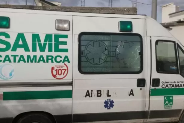 Choque m�ltiple en Catamarca: tres veh�culos involucrados y una joven hospitalizada