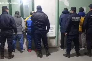 Aprehendieron a cuatro personas por agredir a policias en la Liga Chacarera