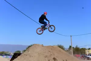 Poncho 2024: La Zona Deportiva arranc� con diversas propuestas