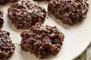 Galletas de avena y chocolate: cmo prepararlas sin harina y en slo tres pasos