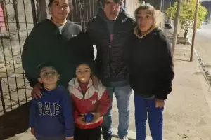 Reubicaron a la familia Varela que viva en el Camping