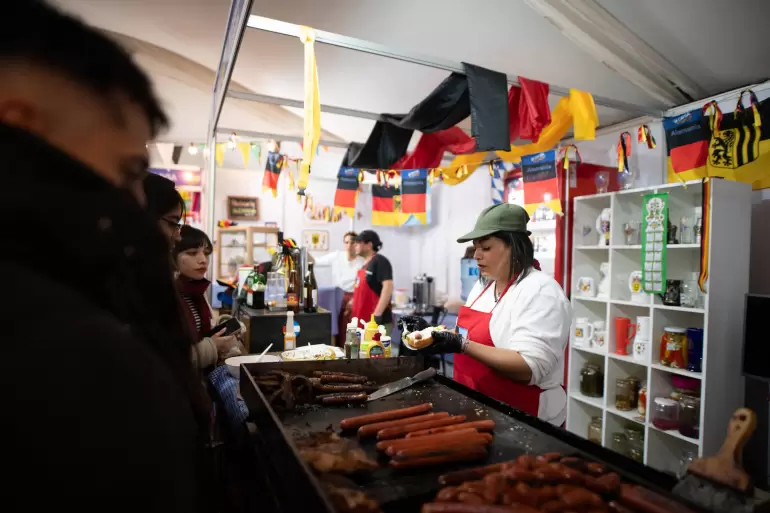 paseo inmigrantes poncho