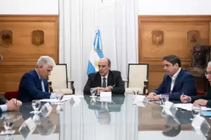 El Gobierno acelera el traspaso de obras pblicas ya le deriv 39 a Catamarca