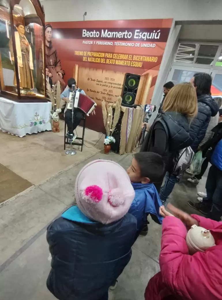 homenaje virgen poncho