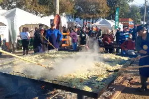 La Puerta lo hizo: la sasta de charqui ms grande del mundo alcanz los 300 kilos y fue furor