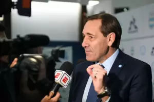 Tras ser echado por el Gobierno por la polmica de los cnticos de la Seleccin, Julio Garro se disculp: Lamento si ofend a alguien