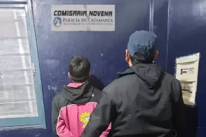 Rob un cable alargador y termin en la comisara