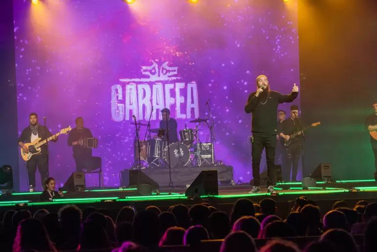 poncho sabado escenario mayor