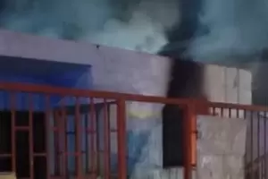 Bomberos sofocaron un incendi en el sur de la Capital