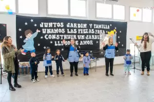 Chau vacaciones: alumnos regresaron a clases en instalaciones mejoradas