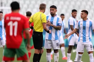 La AFA le pidi a la FIFA sanciones para los responsables del escndalo en el partido en los JJ. OO