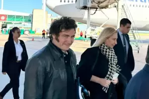 Milei llega a Pars para reunirse con Macron y participar de la apertura de los JJ.OO