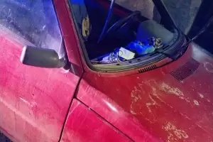 El colmo: le robaron el parabrisas del auto