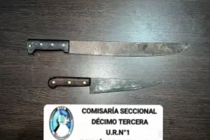 Con un armas blancas ingresaron a una vivienda: reclamaban bebidas alcohlicas