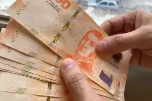 El Gobierno fij� por decreto el Salario M�nimo de julio a octubre en $254.231