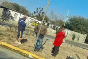 Tras el incendio de su casa, Fabin se encaden reclamando asistencia