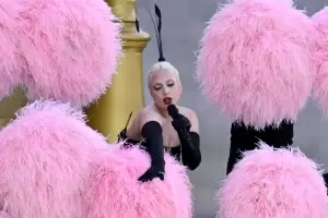 Lady Gaga deslumbr a los fanticos en la ceremonia inaugural de los Juegos Olmpicos de Pars 2024