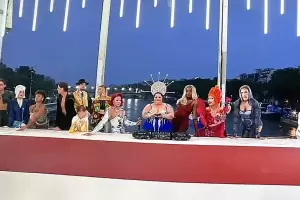 La organizacin de los JJ.OO pidi disculpas por la imagen controversial en la ceremonia inaugural