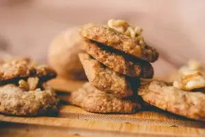 El paso a paso para hacer galletas de coco: una receta saludable sin harinas, manteca ni azcar