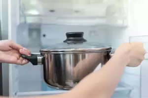 Por qu nunca se tiene que guardar arroz en una olla dentro de la heladera?